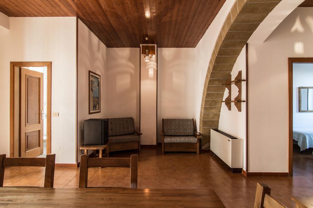 Torre Artale Hotel Trabia Oda fotoğraf